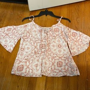 Off the shoulder Printed Tee